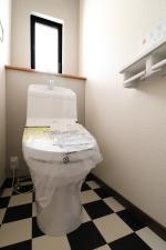 試してみたい トイレのアクセントクロス 後編 実例ご紹介 いえ日和ブログ 千葉の分譲住宅 新築一戸建てなら住まいのフレスコ