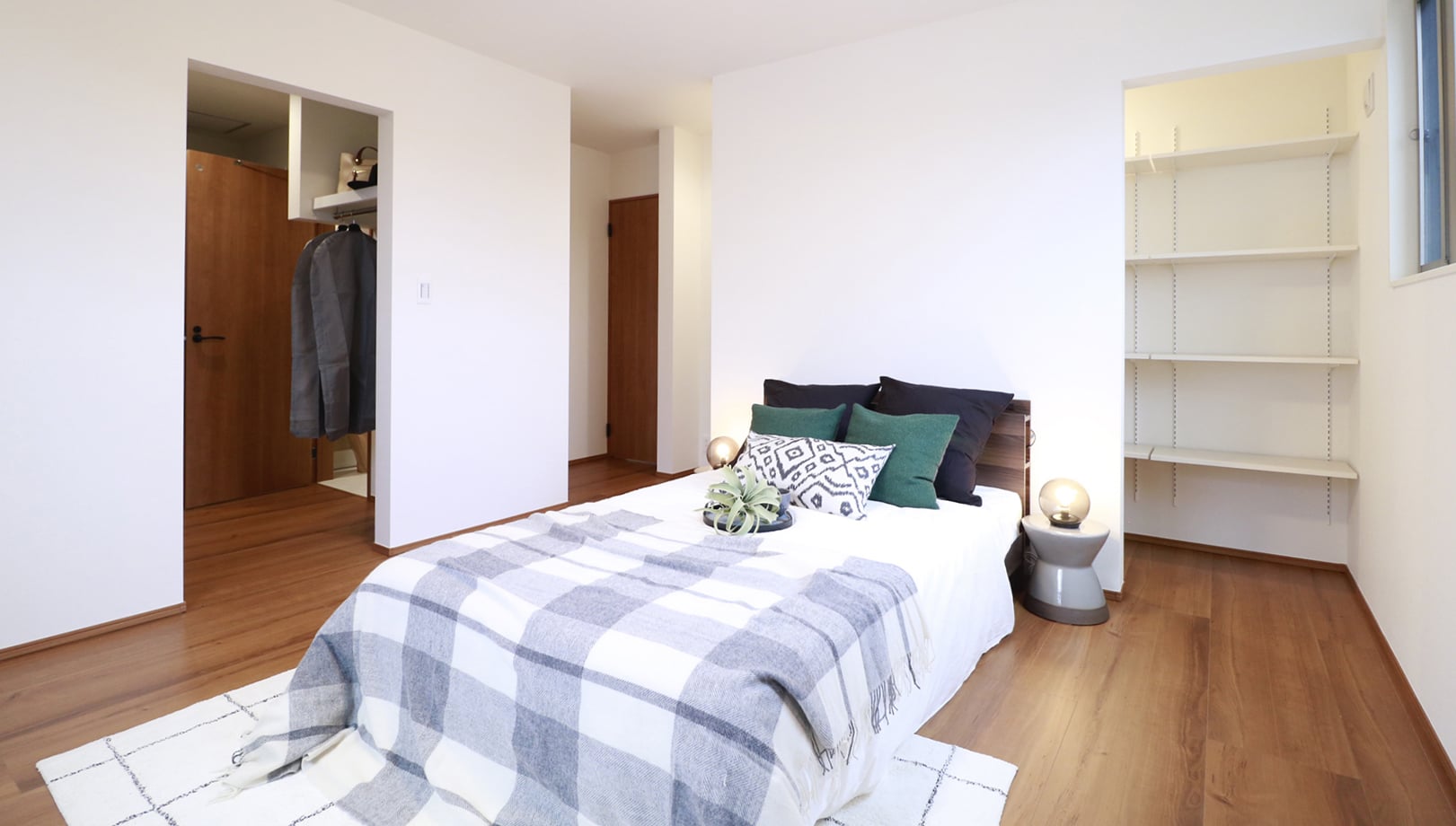 BEDROOM 画像