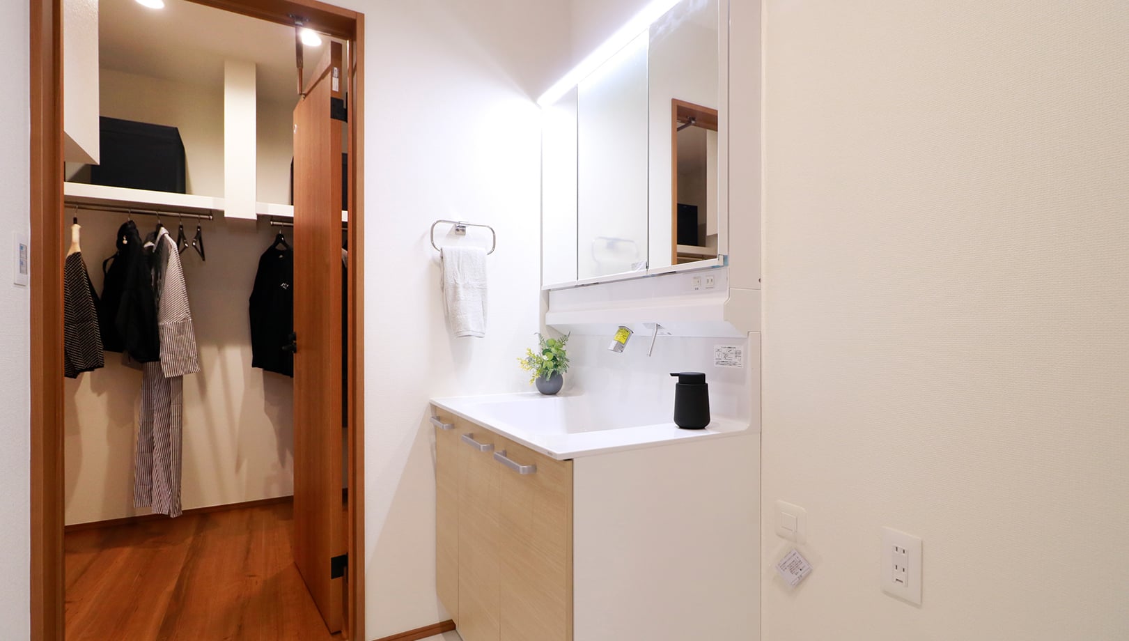WASHROOM 画像
